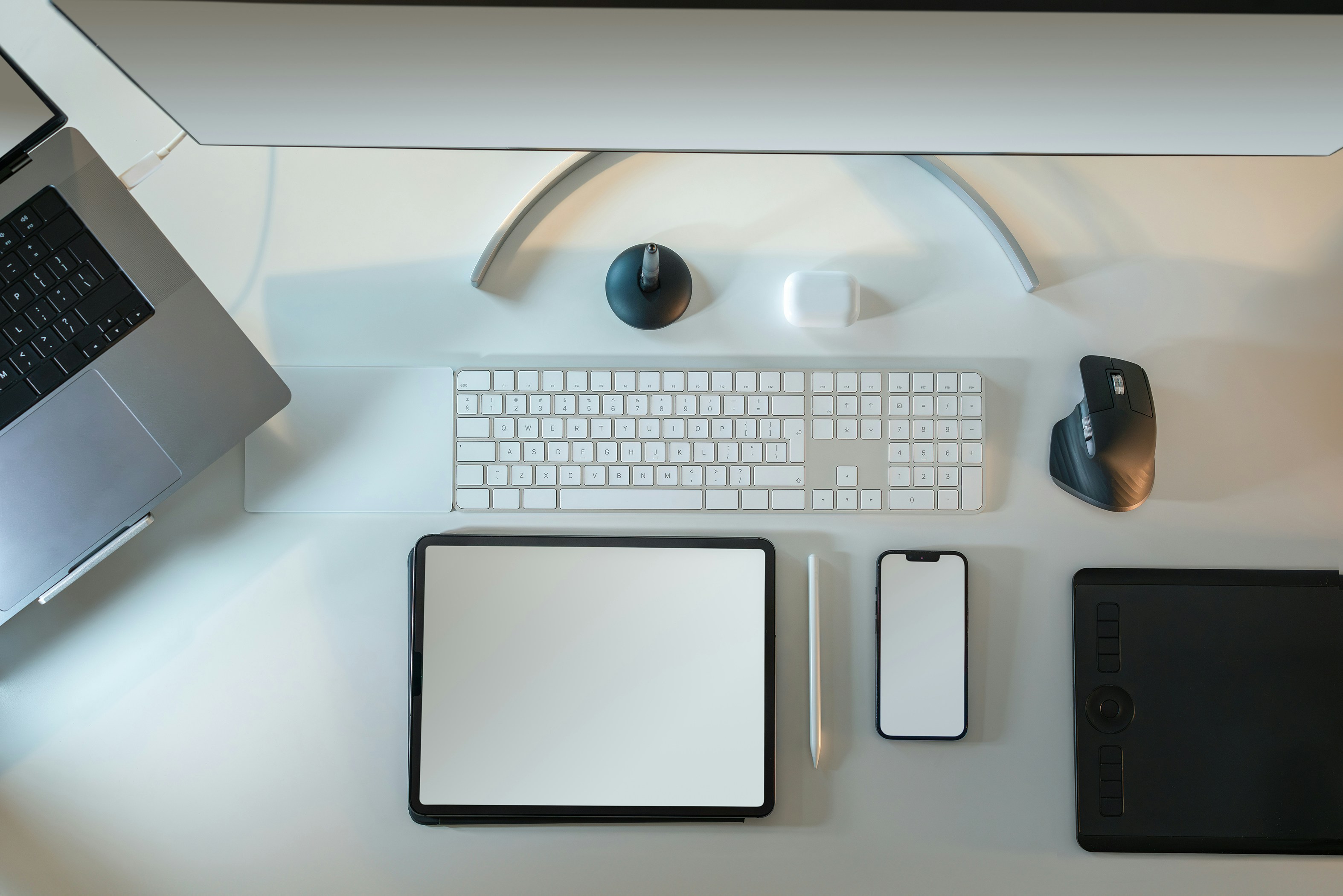 Digital Illustration & Pen Tablet Workstation